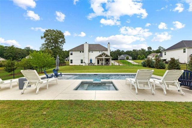 163 Senoia Oaks Way, Senoia, GA 30276