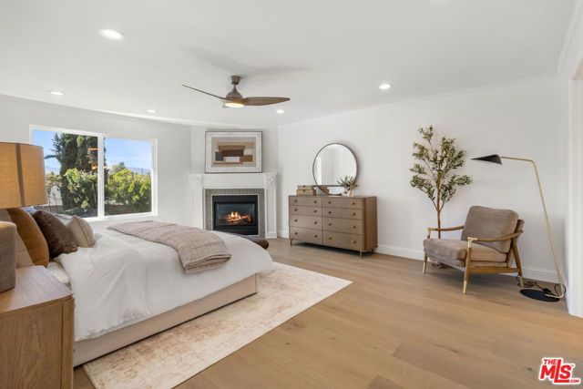 22935 Sylvan Street, Woodland Hills (los Angeles), CA 91367