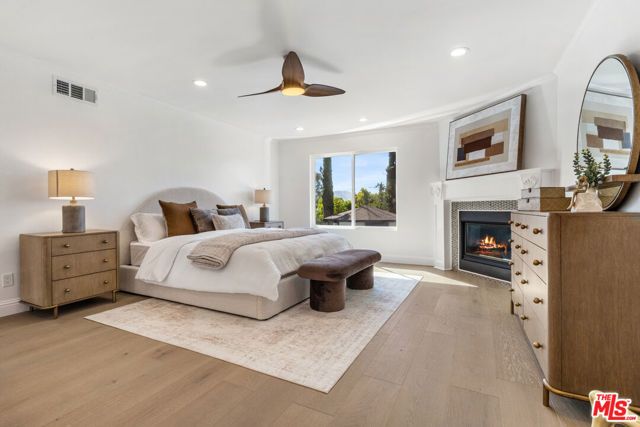 22935 Sylvan Street, Woodland Hills (los Angeles), CA 91367