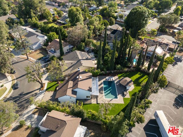 22935 Sylvan Street, Woodland Hills (los Angeles), CA 91367