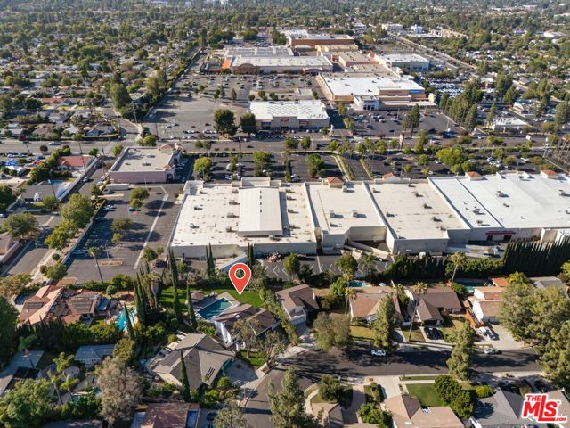 22935 Sylvan Street, Woodland Hills (los Angeles), CA 91367