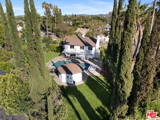 22935 Sylvan Street, Woodland Hills (los Angeles), CA 91367