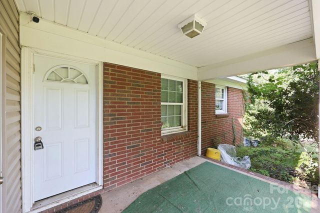 1400 Lasalle Street, Charlotte, NC 28216