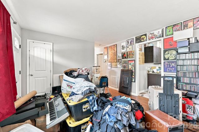1400 Lasalle Street, Charlotte, NC 28216