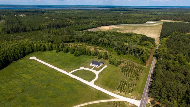 1646 Cleveland Street, Elloree, SC 29047