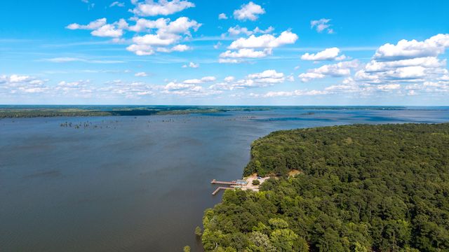 1646 Cleveland Street, Elloree, SC 29047