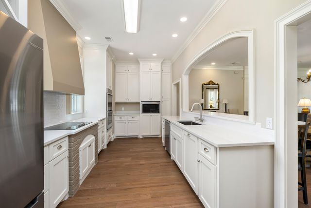 1646 Cleveland Street, Elloree, SC 29047