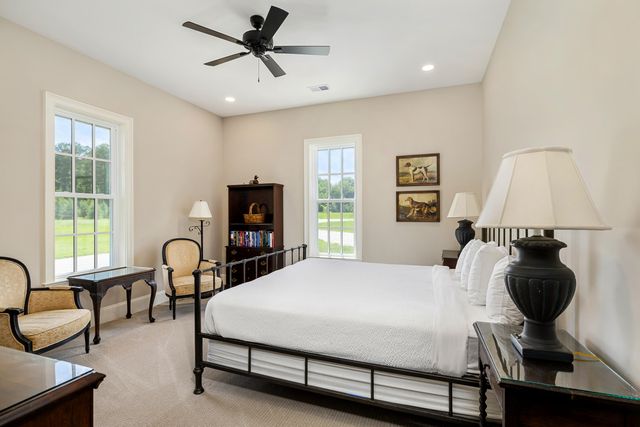 1646 Cleveland Street, Elloree, SC 29047
