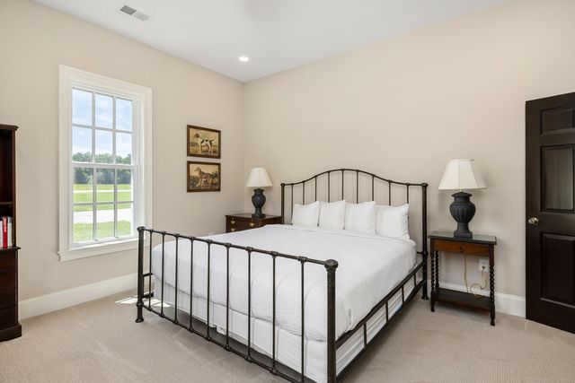 1646 Cleveland Street, Elloree, SC 29047