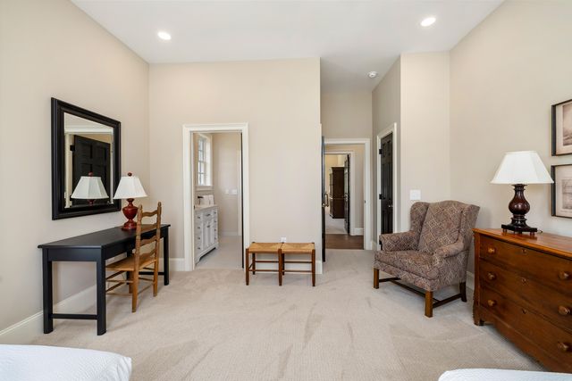1646 Cleveland Street, Elloree, SC 29047