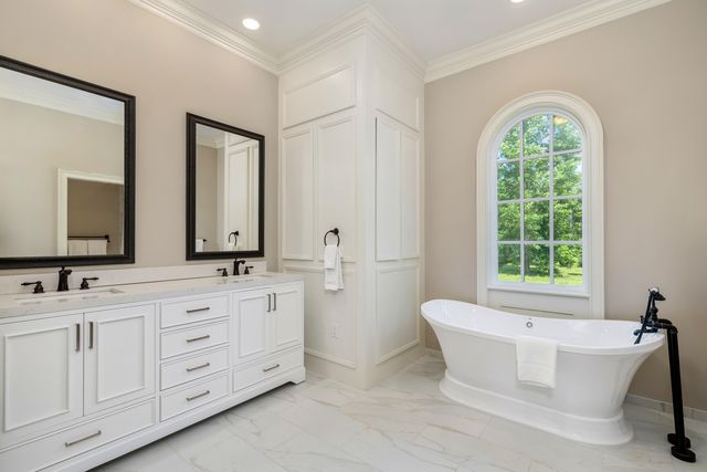 1646 Cleveland Street, Elloree, SC 29047