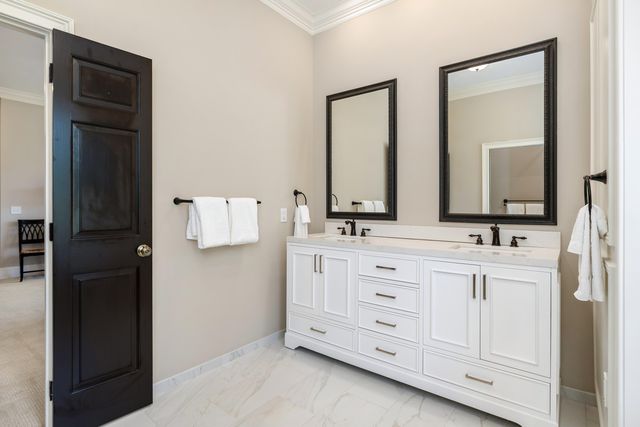 1646 Cleveland Street, Elloree, SC 29047