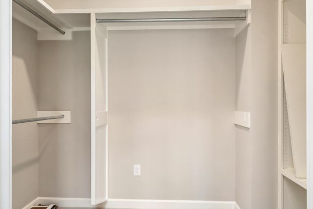 1646 Cleveland Street, Elloree, SC 29047