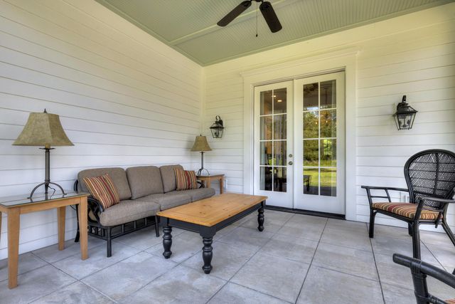 1646 Cleveland Street, Elloree, SC 29047
