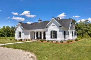 1646 Cleveland Street, Elloree, SC 29047