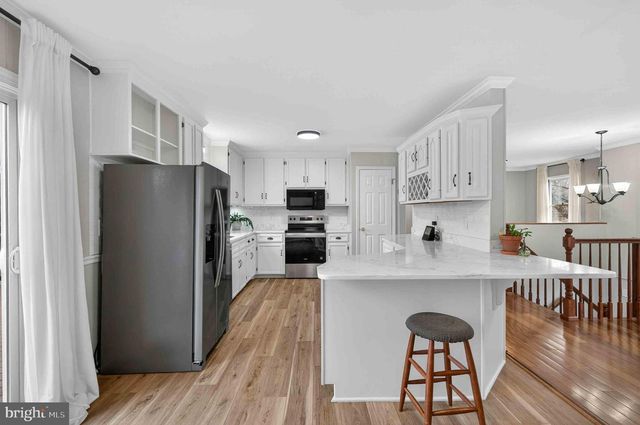 10314 REID LN, Nokesville, VA 20181