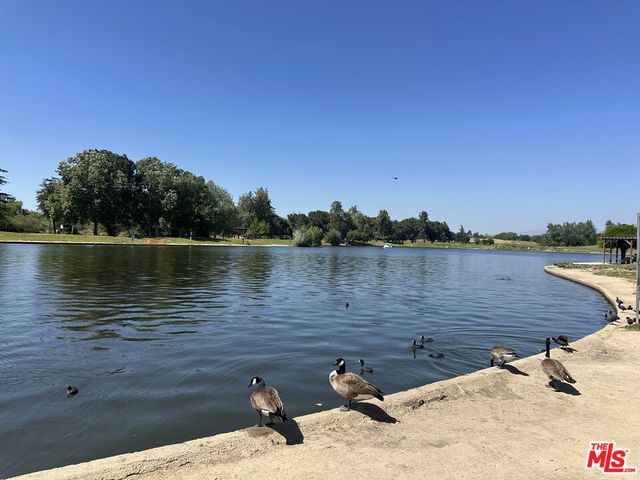 7100 Balboa Boulevard 703, Van Nuys, CA 91406