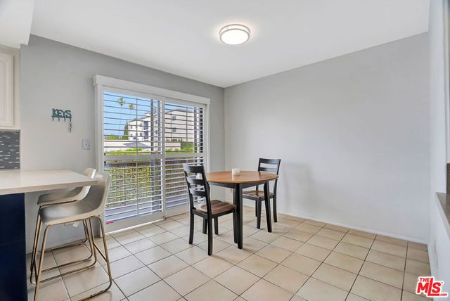 7100 Balboa Boulevard 703, Van Nuys, CA 91406