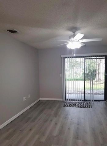 19 COLUMBIA AVENUE, St Cloud, FL 34769