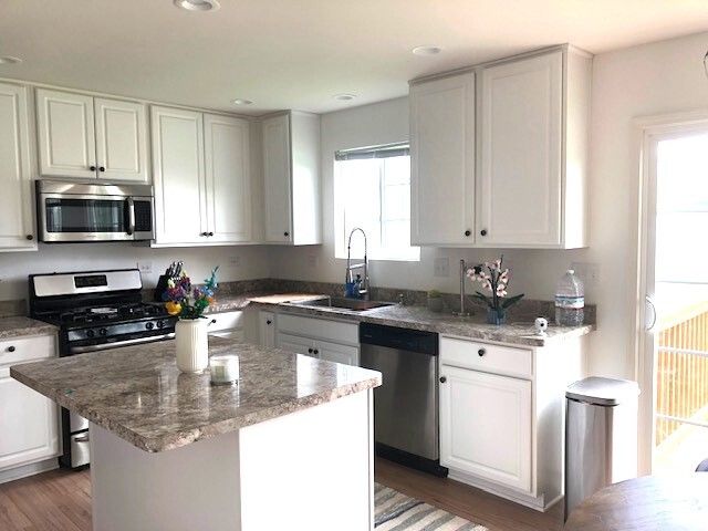 900 Heartland Park Lane, Antioch, IL 60002