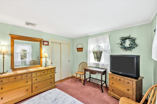 48 Maple Street, Buzzards Bay, MA 02532