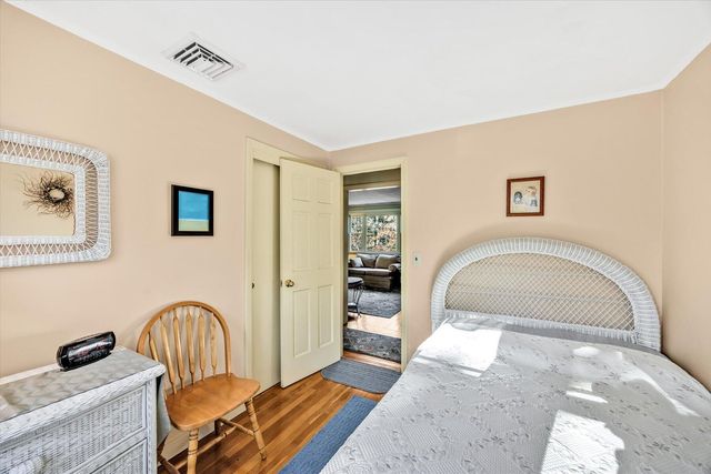 48 Maple Street, Buzzards Bay, MA 02532