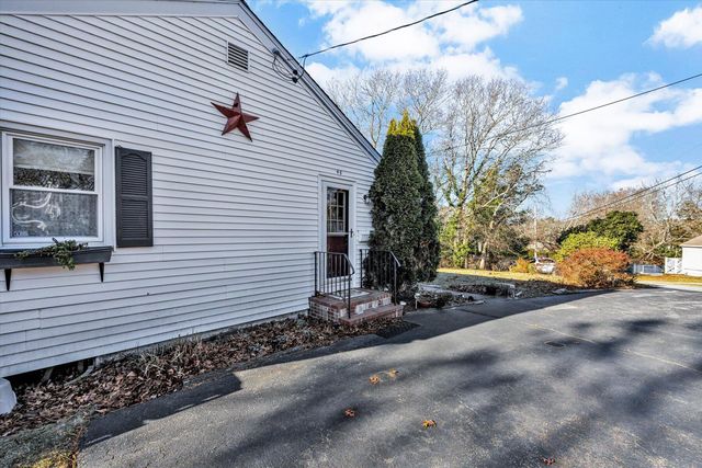 48 Maple Street, Buzzards Bay, MA 02532