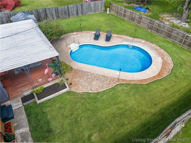 94 Tingle Drive, New Albany, IN 47150