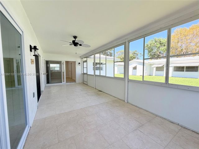 8581 NW 17th St, Plantation, FL 33322