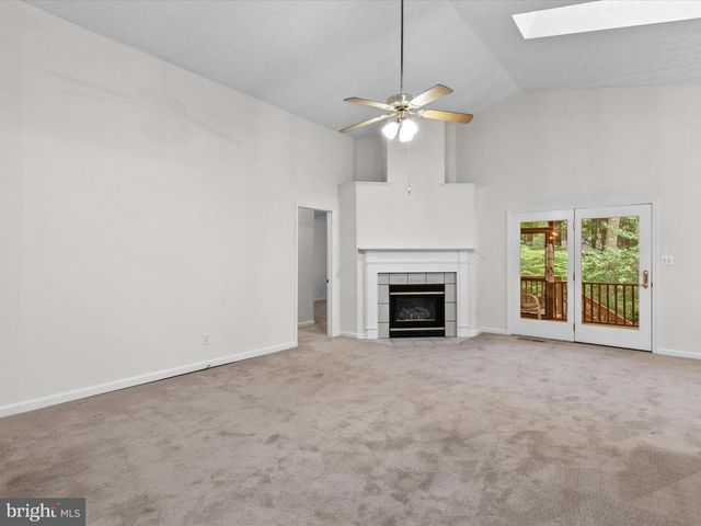 33 PINEHURST RD, Berlin, MD 21811