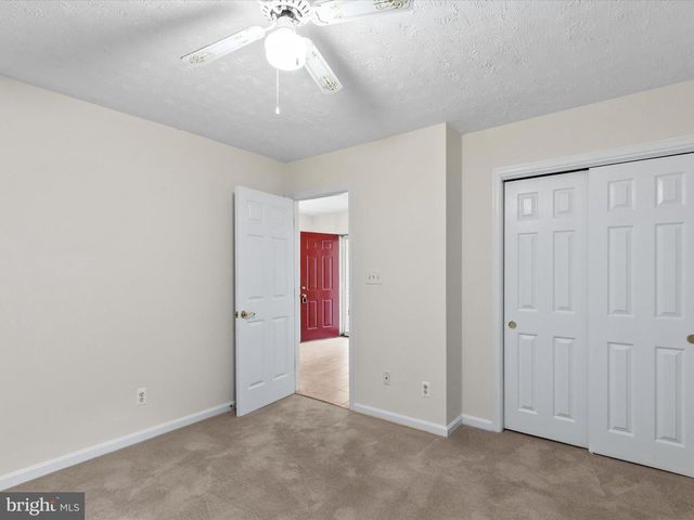 33 PINEHURST RD, Berlin, MD 21811