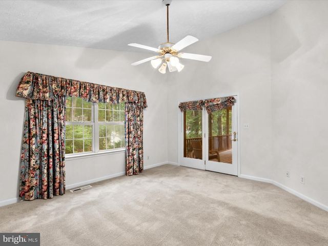 33 PINEHURST RD, Berlin, MD 21811