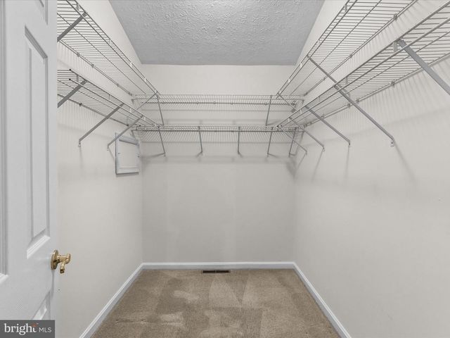 33 PINEHURST RD, Berlin, MD 21811