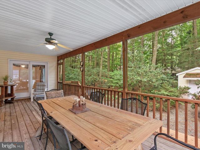 33 PINEHURST RD, Berlin, MD 21811