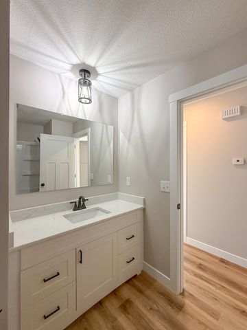 918 18th Street SE, Rochester, MN 55904