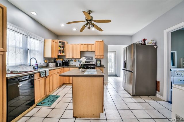 49 Nelson Place, Lackawanna, NY 14218