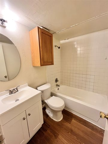 333 Ware Drive, Grand Prairie, TX 75051