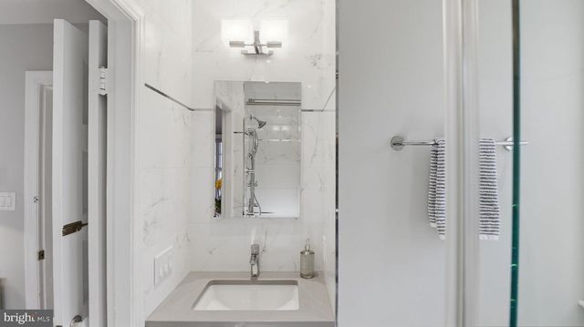 4606 VERPLANCK PL NW, Washington, DC 20016