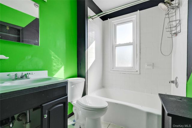 9013 201st Street, Hollis, NY 11423
