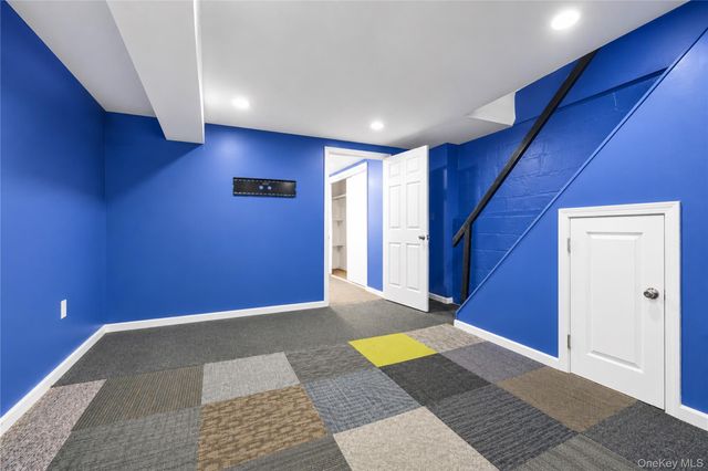 9013 201st Street, Hollis, NY 11423