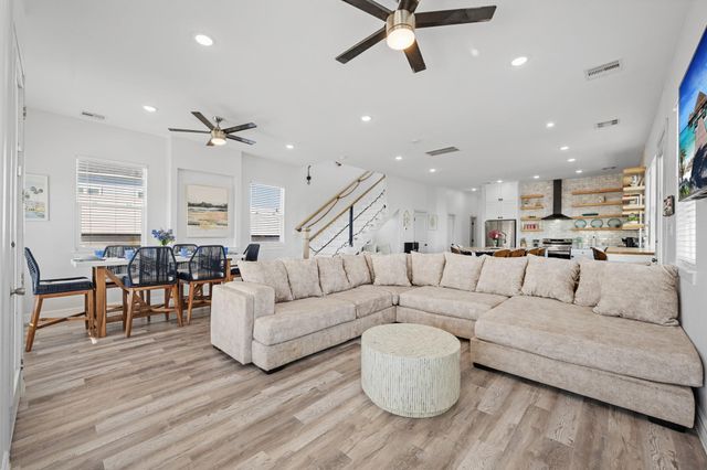 1003 Seashell Drive, Surfside Beach, TX 77541