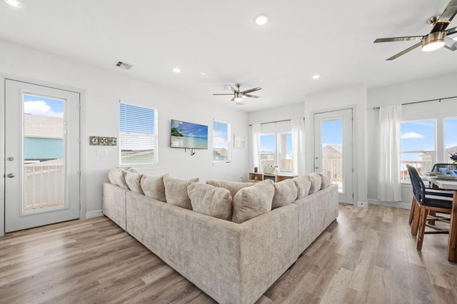 1003 Seashell Drive, Surfside Beach, TX 77541