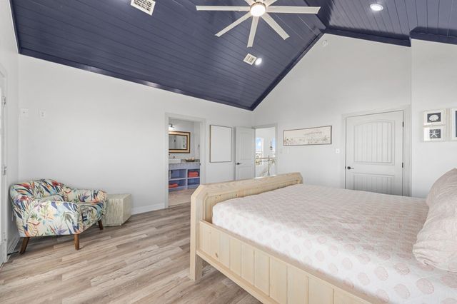 1003 Seashell Drive, Surfside Beach, TX 77541