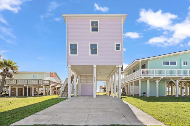 1003 Seashell Drive, Surfside Beach, TX 77541