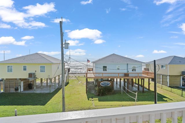 1003 Seashell Drive, Surfside Beach, TX 77541