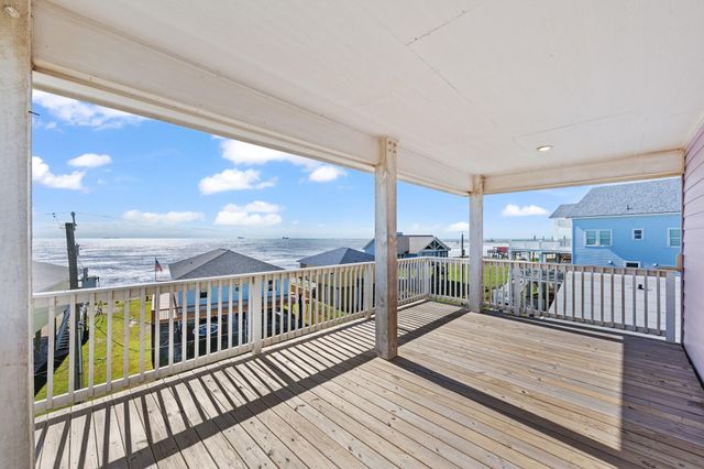 1003 Seashell Drive, Surfside Beach, TX 77541