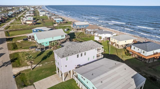 1003 Seashell Drive, Surfside Beach, TX 77541
