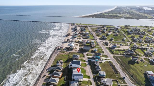 1003 Seashell Drive, Surfside Beach, TX 77541