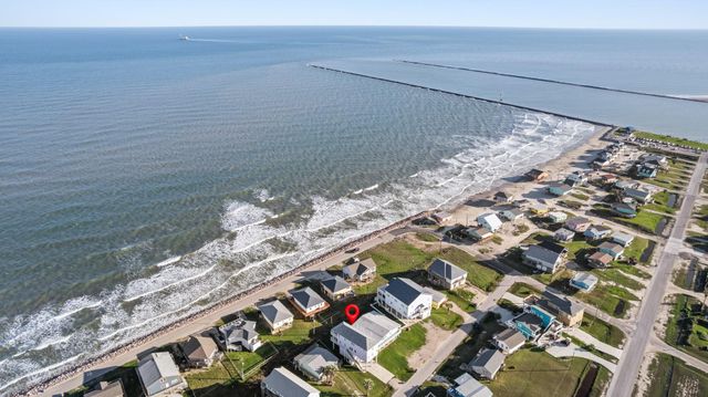 1003 Seashell Drive, Surfside Beach, TX 77541