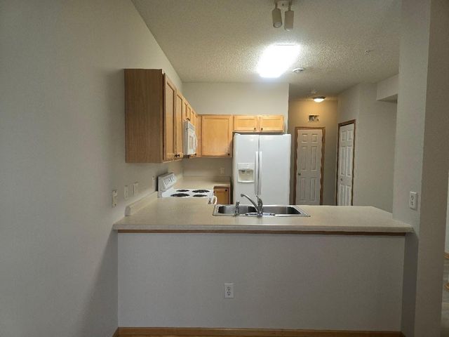 6508 Merrimac Lane N, Maple Grove, MN 55311